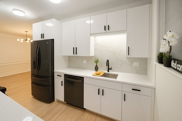230 N Oak Park Avenue 1K, Oak Park, IL 60302