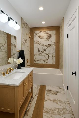 230 N Oak Park Avenue 1K, Oak Park, IL 60302