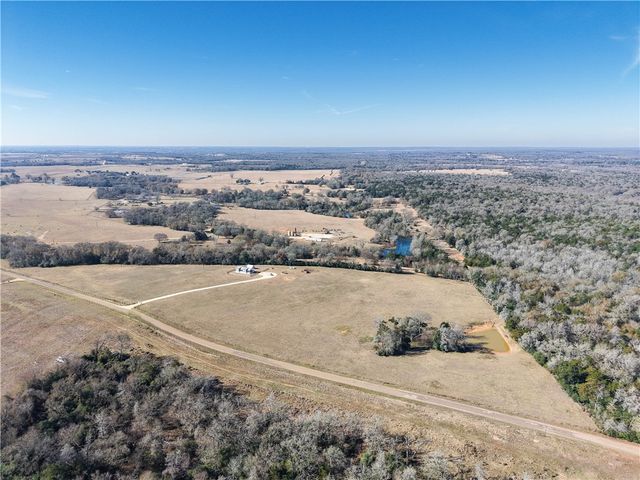 3039 County Road 205, Caldwell, TX 77836