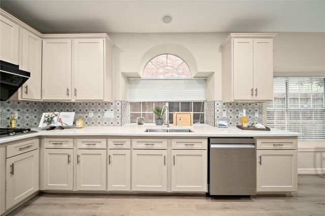 14219 Swallowfield Drive, Houston, TX 77077