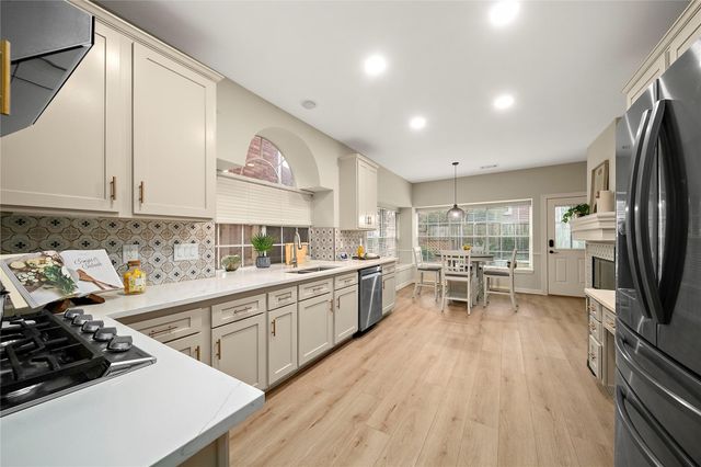 14219 Swallowfield Drive, Houston, TX 77077