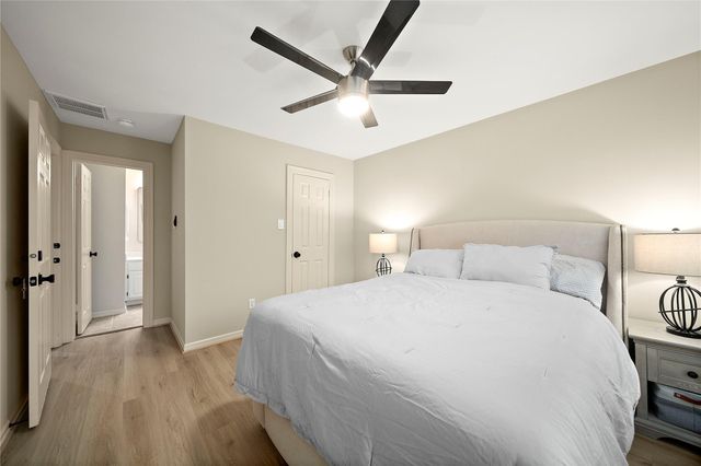 14219 Swallowfield Drive, Houston, TX 77077