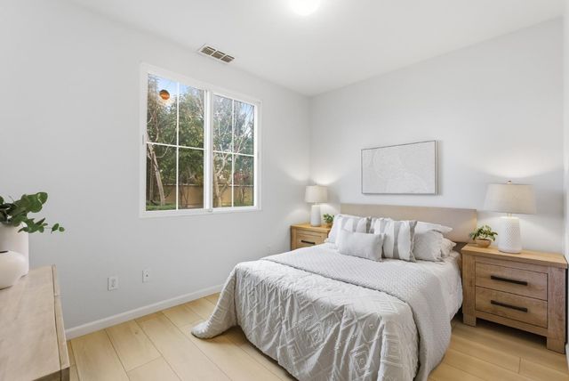 247 Peppermint Tree Terrace 5, Sunnyvale, CA 94086