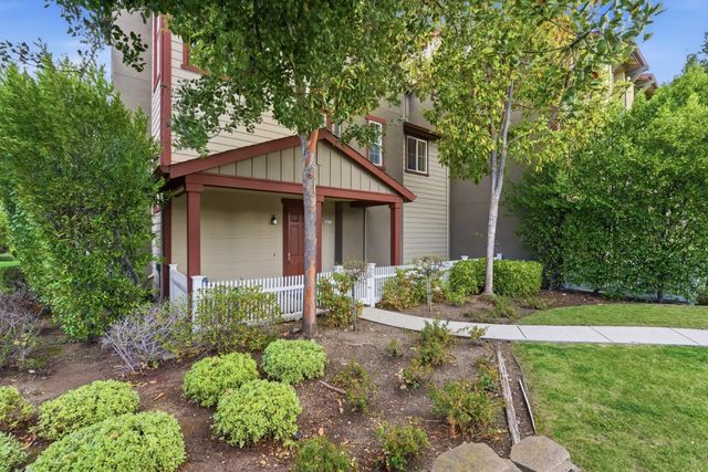 247 Peppermint Tree Terrace 5, Sunnyvale, CA 94086