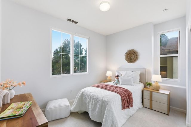 247 Peppermint Tree Terrace 5, Sunnyvale, CA 94086