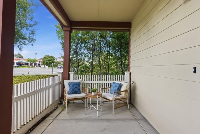 247 Peppermint Tree Terrace 5, Sunnyvale, CA 94086