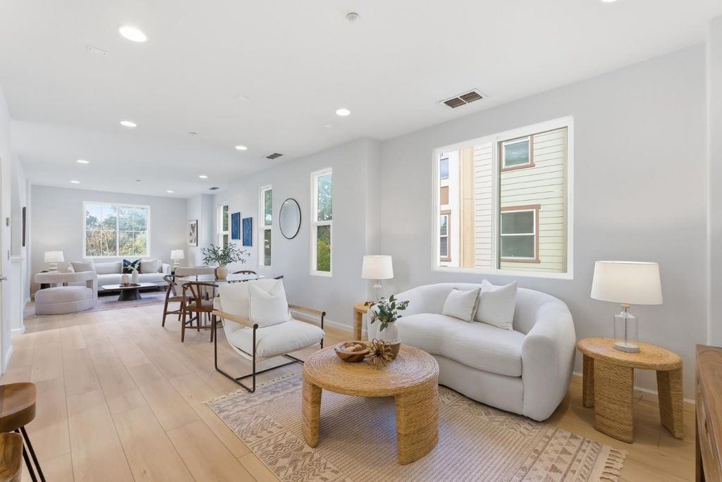 247 Peppermint Tree Terrace 5, Sunnyvale, CA 94086