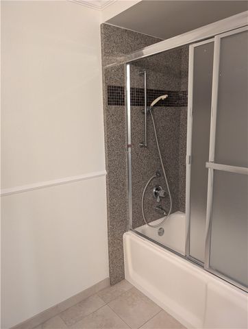 475 Calle Cadiz D, Laguna Woods, CA 92637