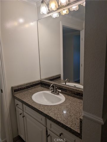 475 Calle Cadiz D, Laguna Woods, CA 92637