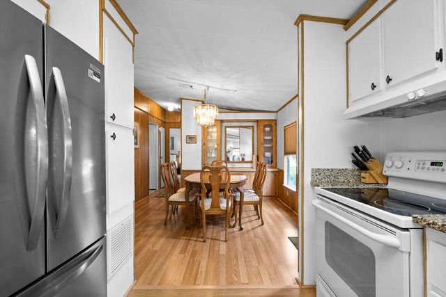 7894 SE Saratoga Drive E, Hobe Sound, FL 33455