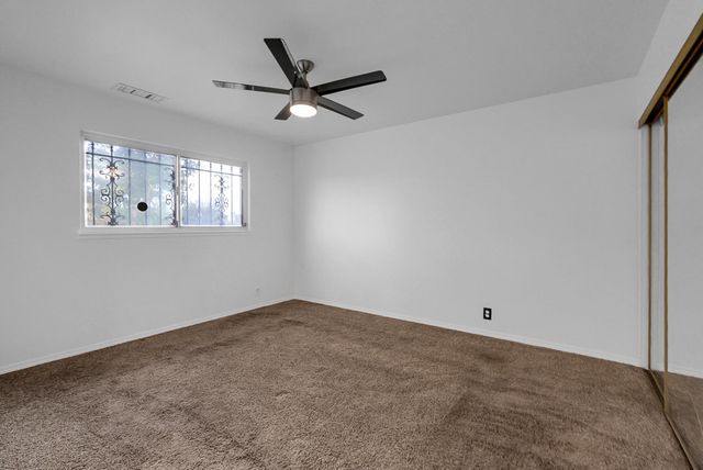 2124 Pock Ln, Stockton, CA 95205