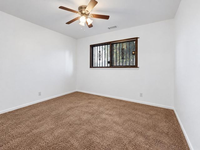 2124 Pock Ln, Stockton, CA 95205