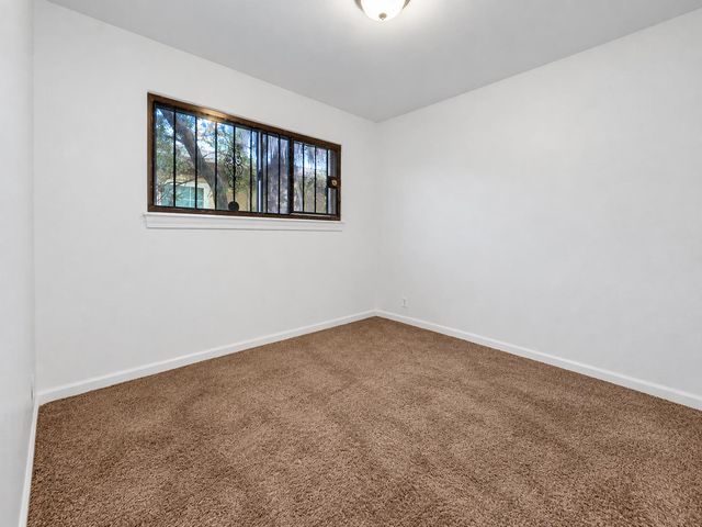 2124 Pock Ln, Stockton, CA 95205