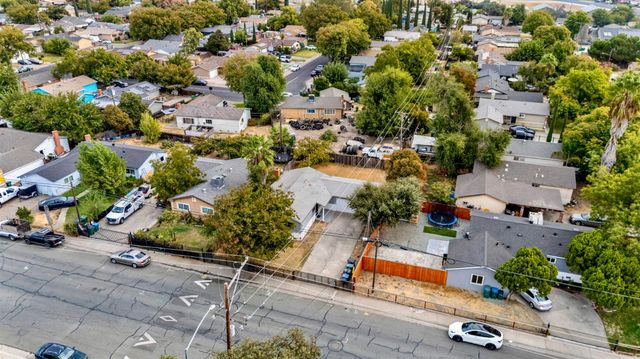 2124 Pock Ln, Stockton, CA 95205