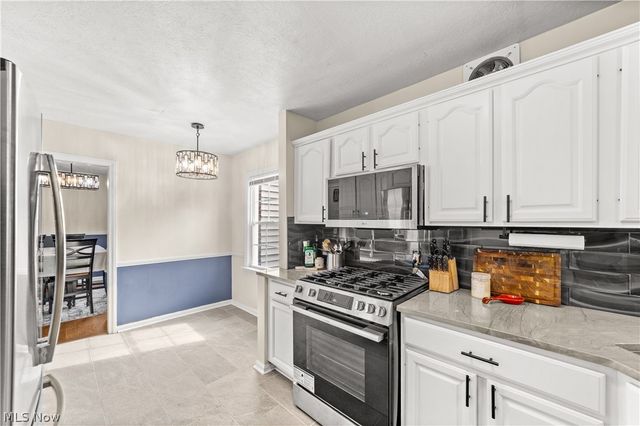 17912 Lomond Boulevard, Shaker Heights, OH 44122