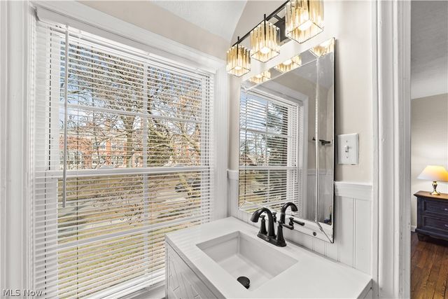 17912 Lomond Boulevard, Shaker Heights, OH 44122