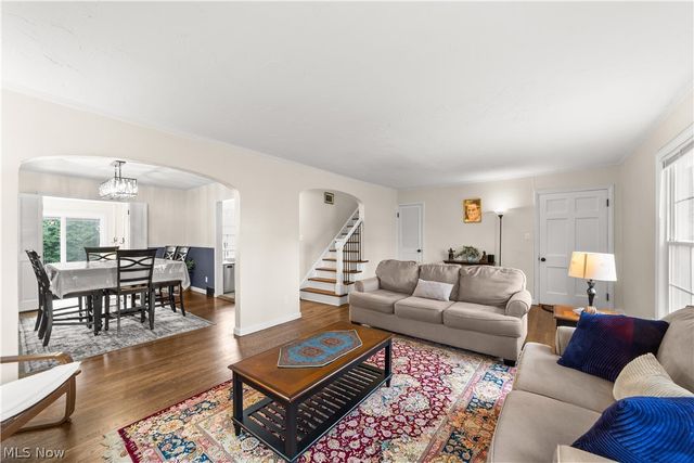 17912 Lomond Boulevard, Shaker Heights, OH 44122