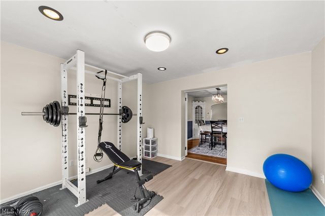 17912 Lomond Boulevard, Shaker Heights, OH 44122