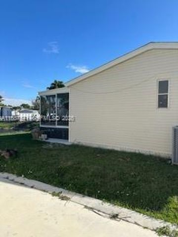 35250 SW 177th Court 182, Homestead, FL 33034