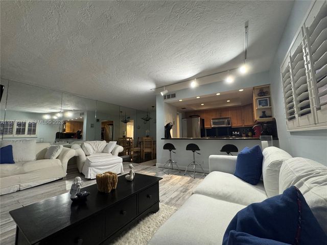 400 N Surf Rd 701, Hollywood, FL 33019