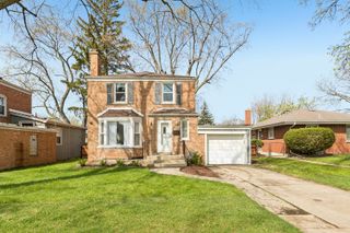 8646 Harms Road, Skokie, IL 60077