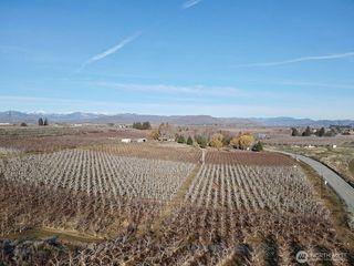 223 Old Riverside Hwy, Omak, WA 98841