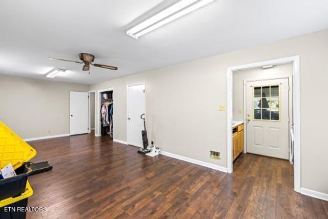 3025 Meadowview Drive, Kingston, TN 37763