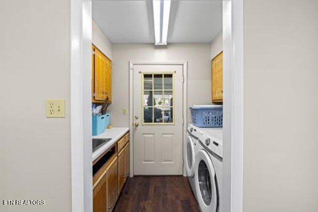 3025 Meadowview Drive, Kingston, TN 37763
