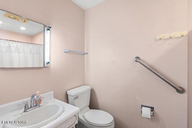 3025 Meadowview Drive, Kingston, TN 37763