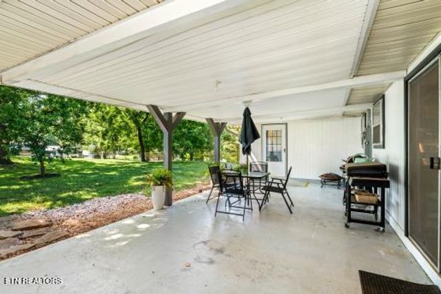 3025 Meadowview Drive, Kingston, TN 37763