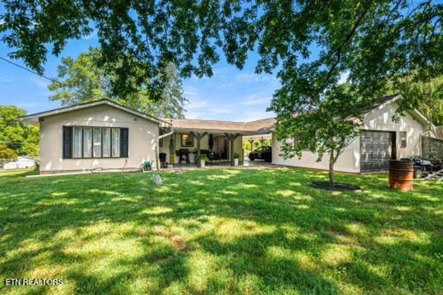 3025 Meadowview Drive, Kingston, TN 37763