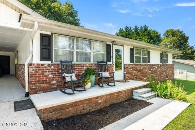 3025 Meadowview Drive, Kingston, TN 37763