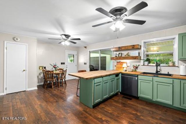 3025 Meadowview Drive, Kingston, TN 37763