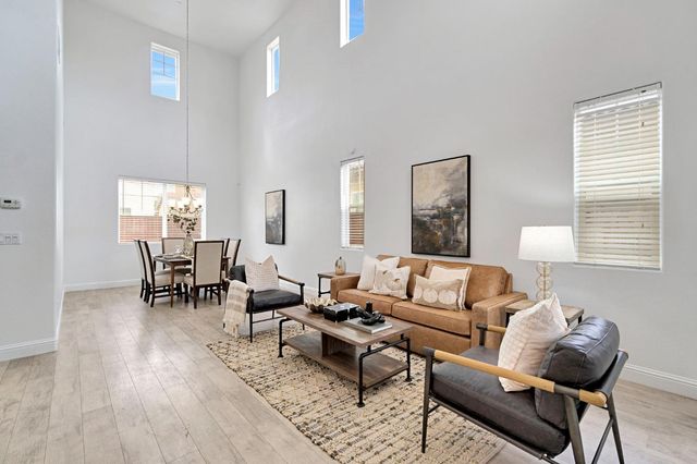 1776 Whiteash Avenue, Clovis, CA 93619