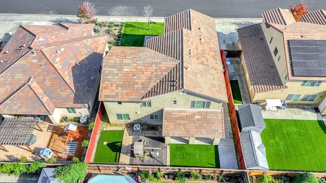 1776 Whiteash Avenue, Clovis, CA 93619