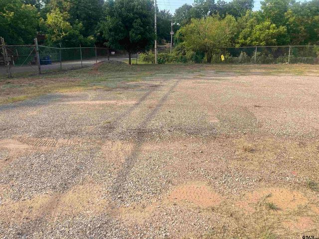 512 S JOHNSON, Mineola, TX 75773