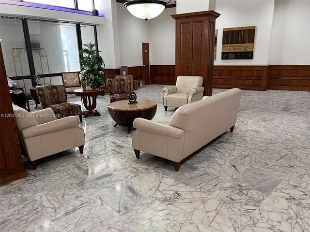 3505 S Ocean Dr 318, Hollywood, FL 33019