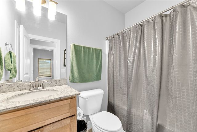 912 Hickory Meadows Avenue, Tontitown, AR 72762