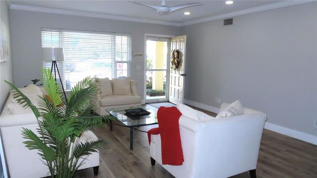 2221 SWEDISH DRIVE 17, Clearwater, FL 33763