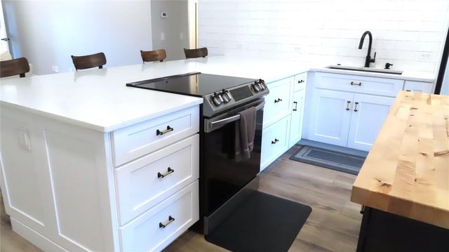 2221 SWEDISH DRIVE 17, Clearwater, FL 33763