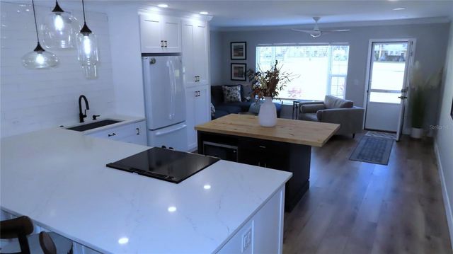 2221 SWEDISH DRIVE 17, Clearwater, FL 33763