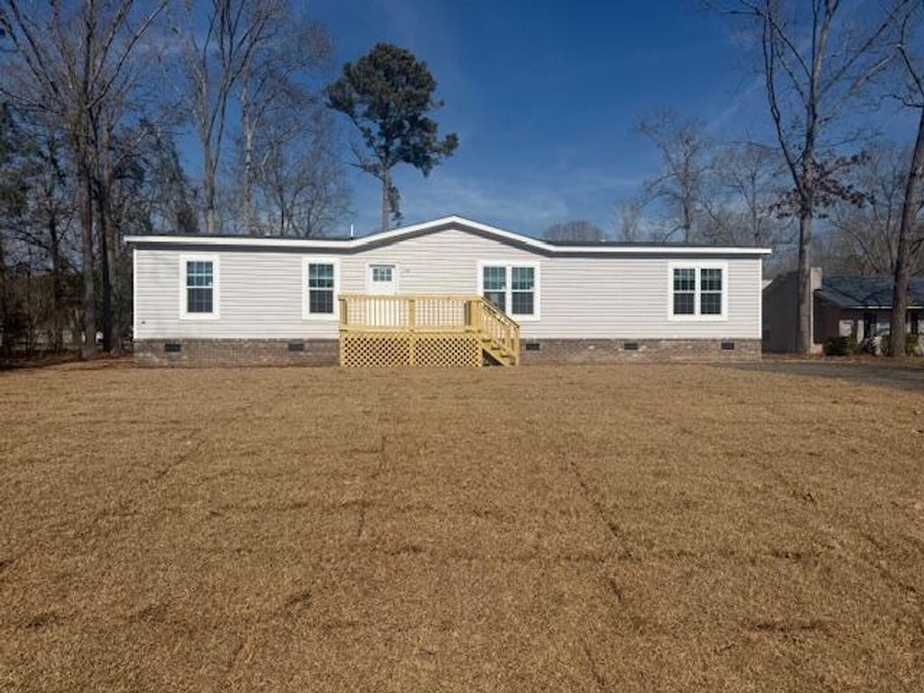 1446 Litzler Drive, Manning, SC 29102