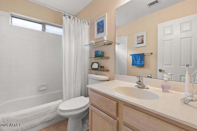 13957 W SANTEE Way, Surprise, AZ 85374