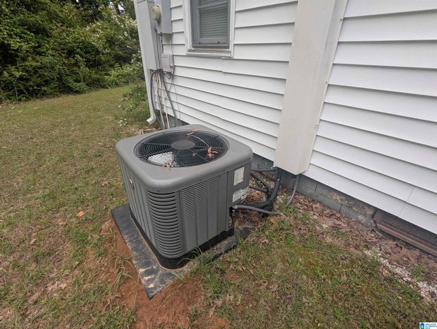 297 CRESTVIEW ROAD, Talladega, AL 35160
