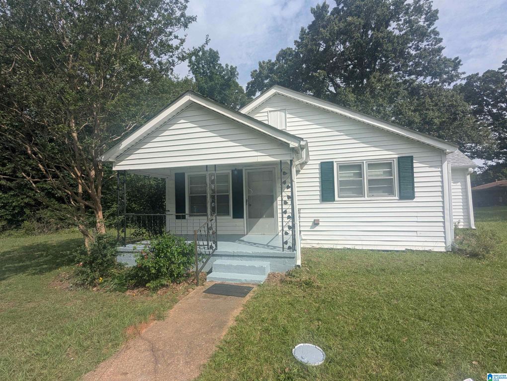 297 CRESTVIEW ROAD, Talladega, AL 35160