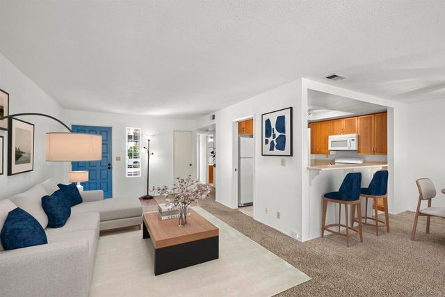 6972 Camino Amero, San Diego, CA 92111