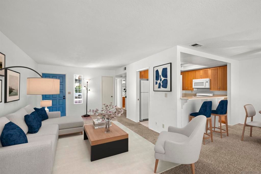 Image 11 of property listing at 6972 Camino Amero, San Diego, CA 92111