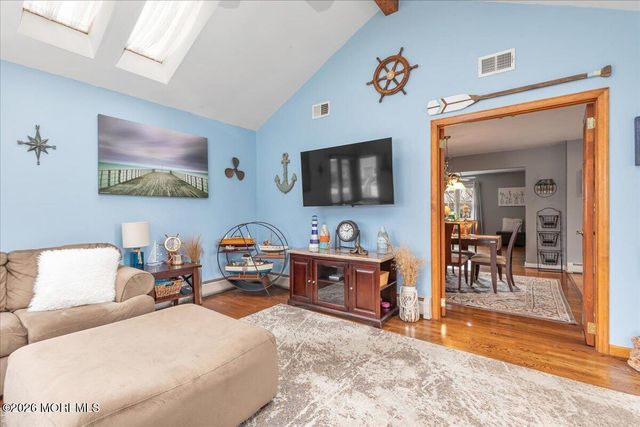 44 Stevens Avenue, West Long Branch, NJ 07764