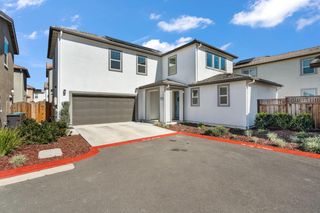 18016 Kelburne Ct, Lathrop, CA 95330