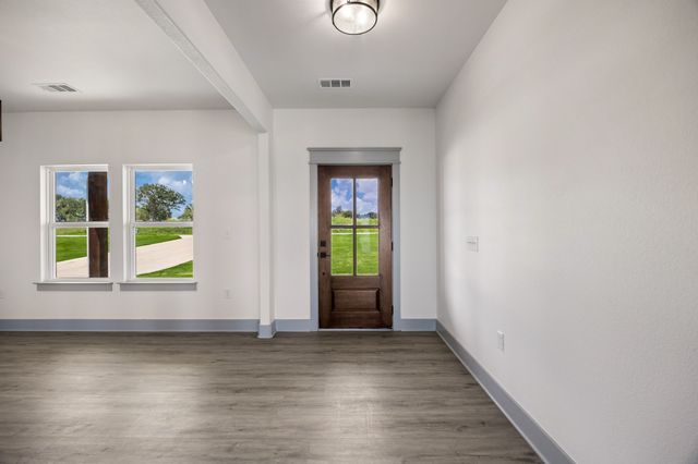 253 Caro Drive, West Tawakoni, TX 75474